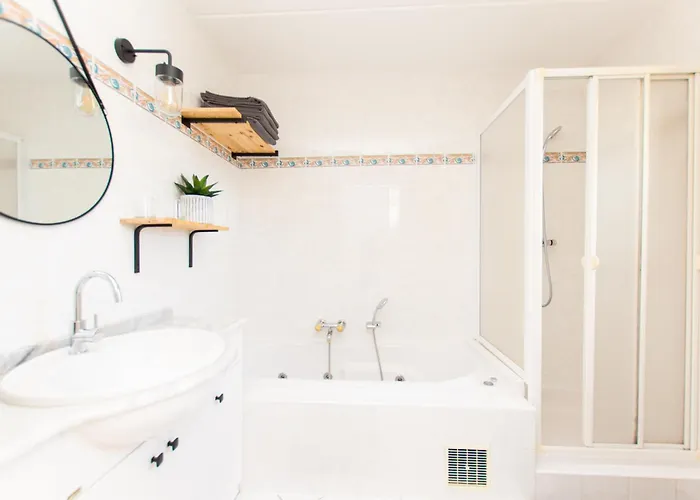 Magnifique Avec Piscine Et Climatisation Tatil Evi